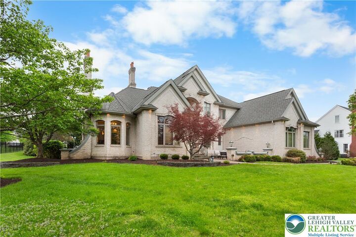 Property Photo:  758 Benner Road  PA 18104 