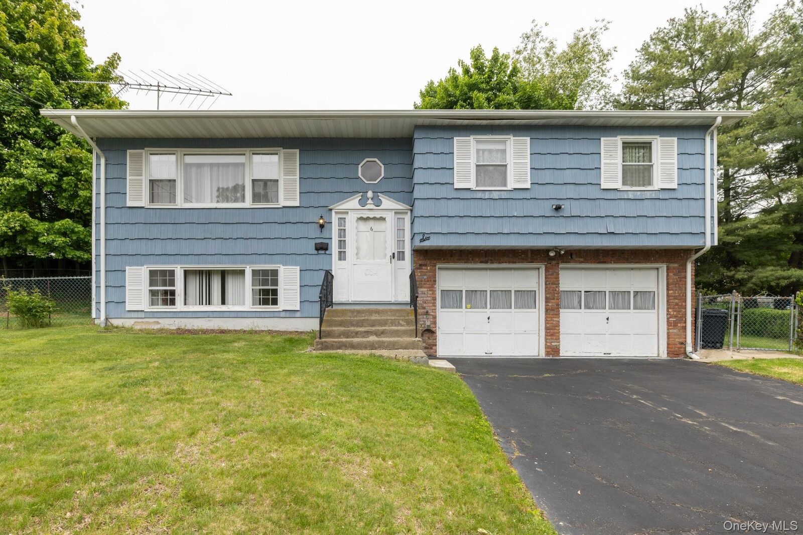 Property Photo:  6 Wexler Court  NY 10923 