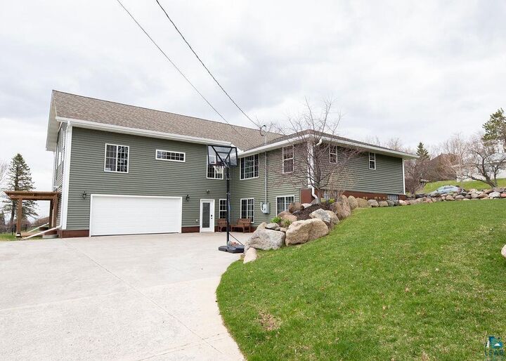 Property Photo:  1524 Boulevard Pl  MN 55811 