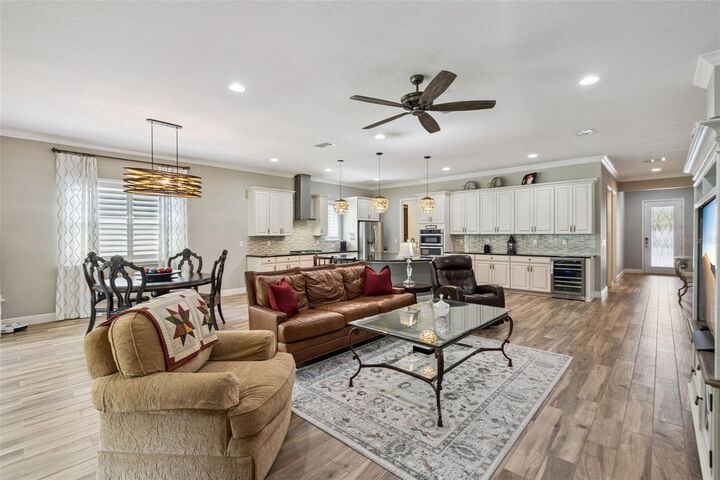 Property Photo: 4912 Catalpa Drive FL 34772