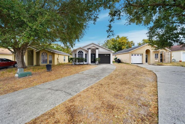 Property Photo:  7151 Edgewater Shores Court  FL 32810 