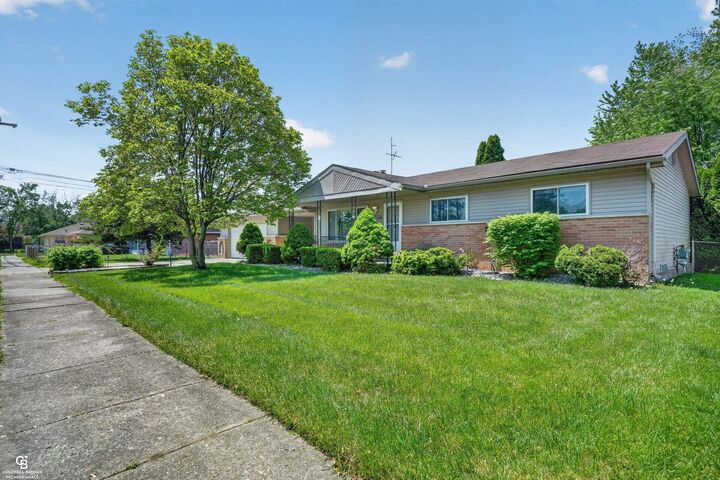 Property Photo: 24099 Pingree Avenue MI 48089