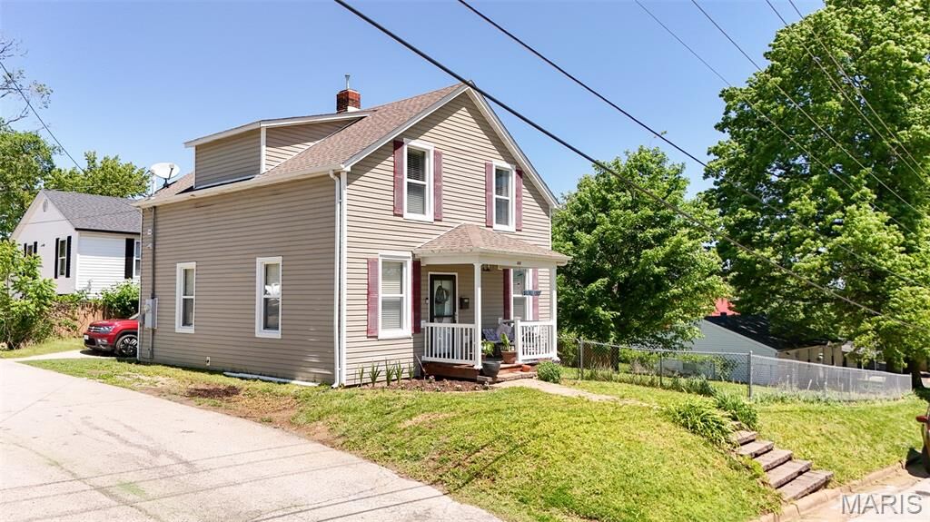 Property Photo:  641 W Ninth Street  MO 63090 