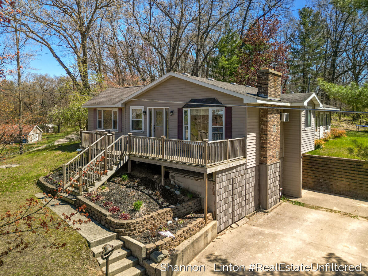 Property Photo: 12088 N Lake Street MI 49309