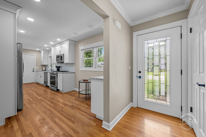 Property Photo:  325 Hemlock Lane  IL 60540 