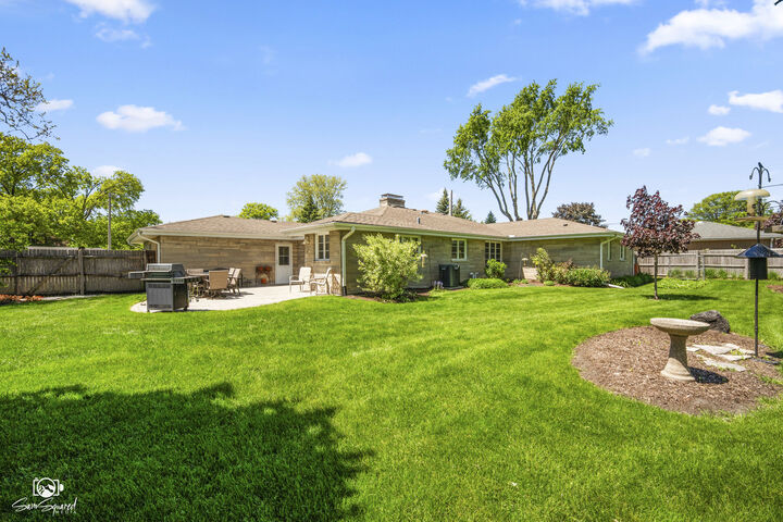Property Photo:  502 Ann Court  IL 60435 