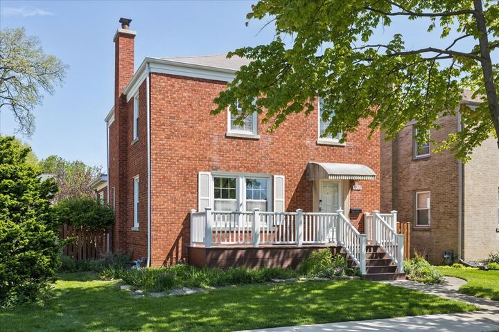 Property Photo: 9328 Jefferson Avenue IL 60513