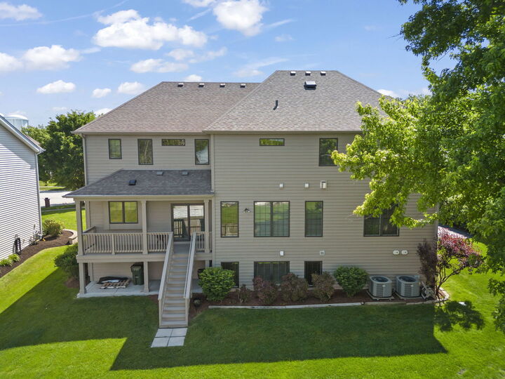 Property Photo: 1411 Hatchwood Court IL 60565