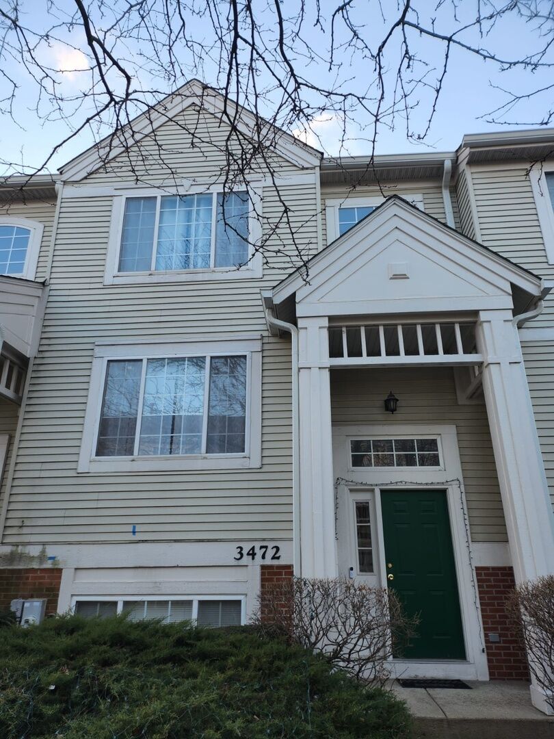 Property Photo:  