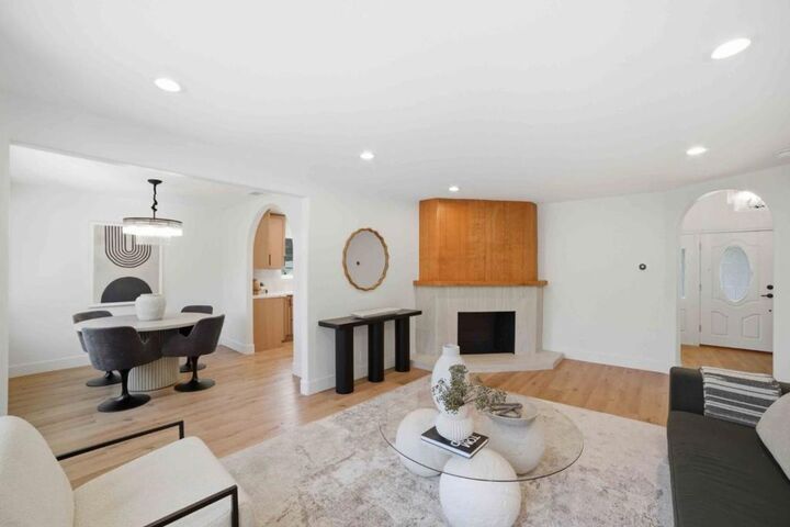 Property Photo:  4 Dionne Court  CA 94002 