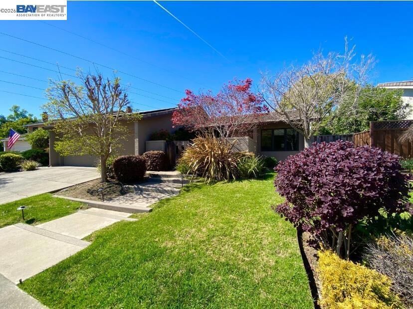 Property Photo:  5812 Alderbrook Ct  CA 94552 