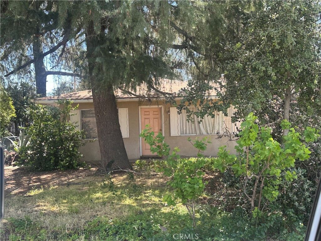 Property Photo: 12942 3rd CA 92399