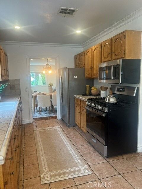 Property Photo:  1831 Richard Street  CA 91504 