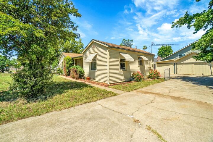 Property Photo: 6049 Landis CA 95608