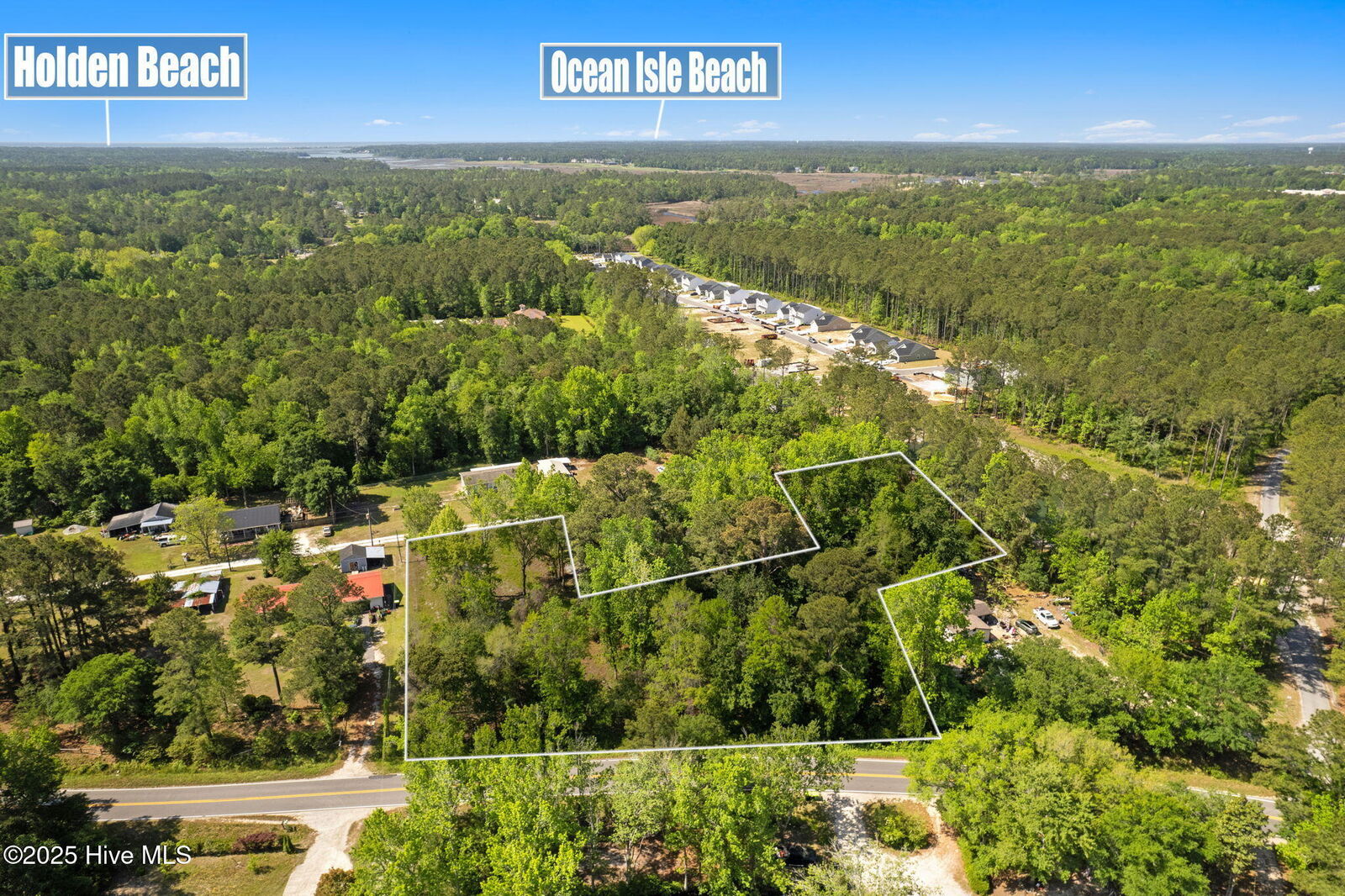 Property Photo:  2740 Redgray Way SW  NC 28470 