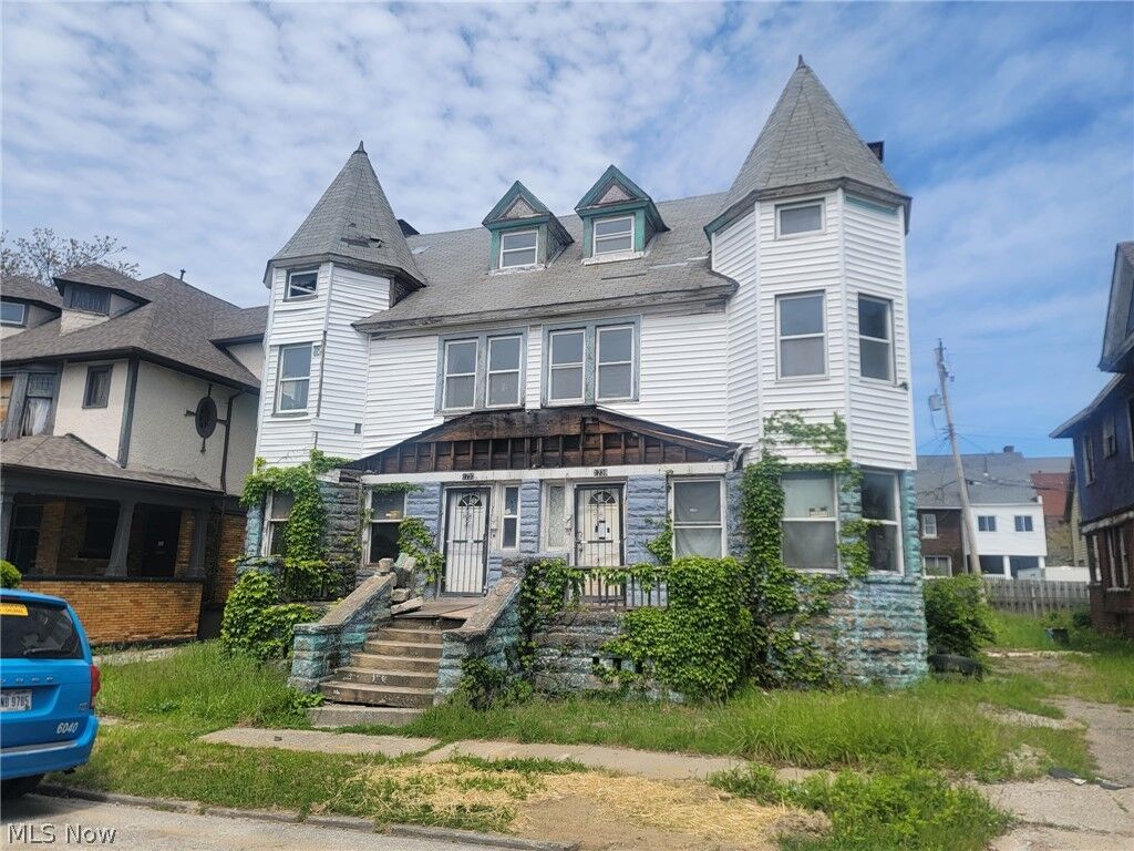 Property Photo:  1737 Lakefront Avenue  OH 44112 