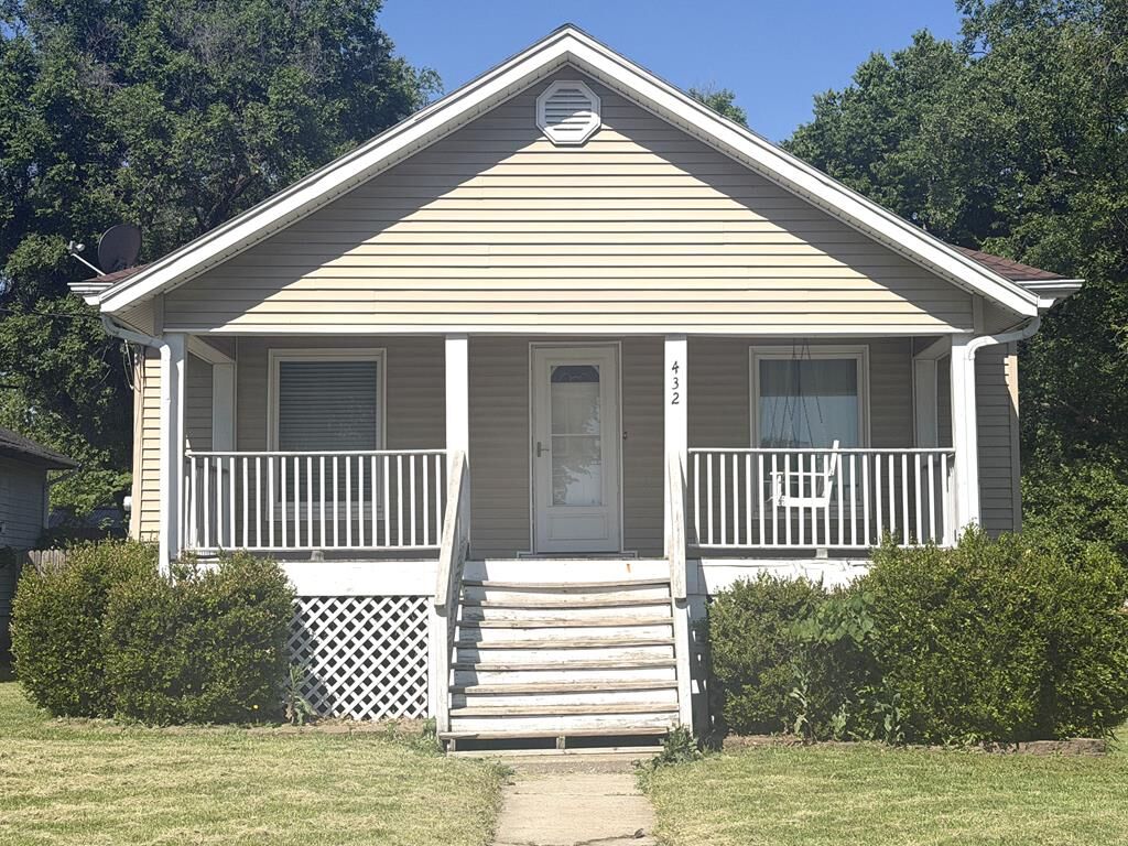 Property Photo: 432 Woodrow MO 64601