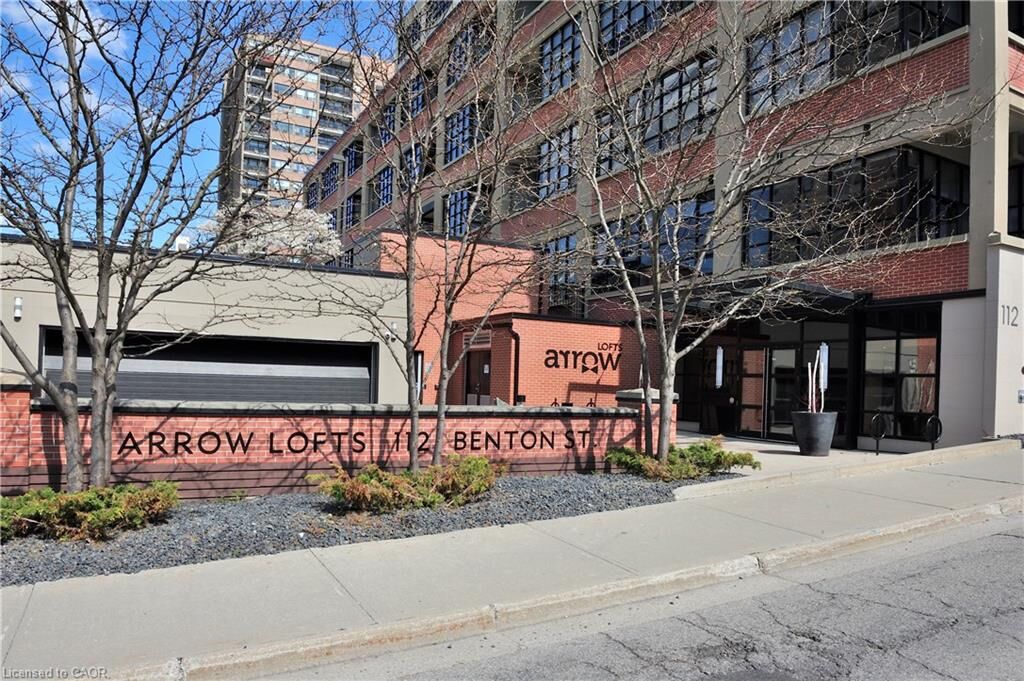 Property Photo:  112 Benton Street 324  ON N2G 3H5 