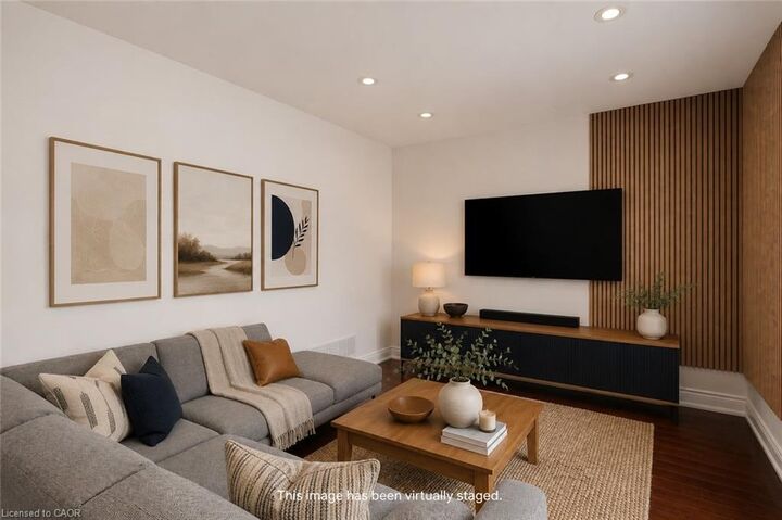 Property Photo:  1061 Summit Ridge Drive  ON L6M 3K9 