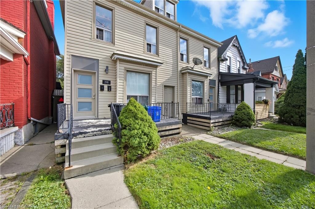 Property Photo:  298 Emerald Street N 2  ON L8L 5L3 