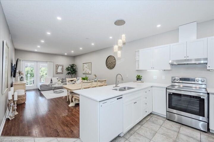 Property Photo:  291 Bamford Drive  ON N1W 3V2 