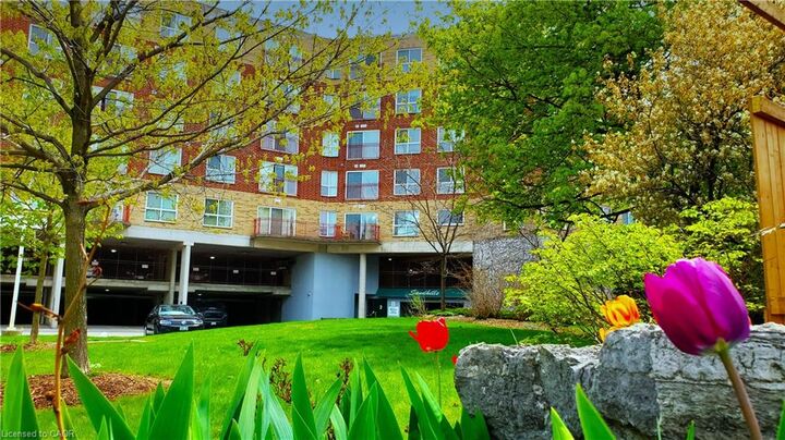 20 St. George Street 404 — photo 1