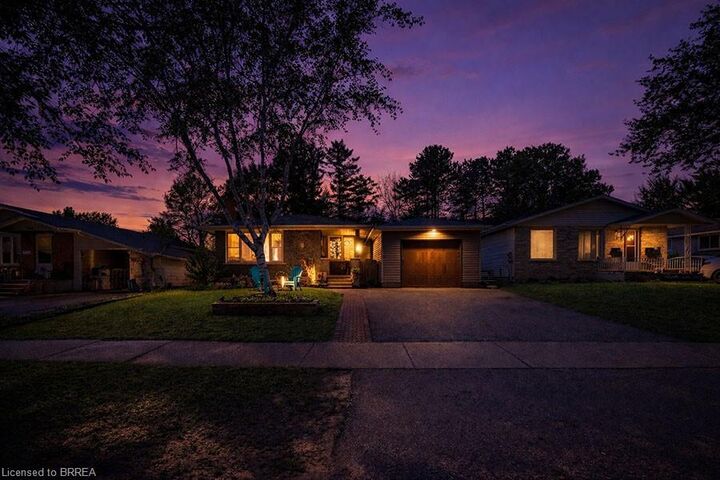 Property Photo:  102 Century Hill Drive  ON N2E 2H8 
