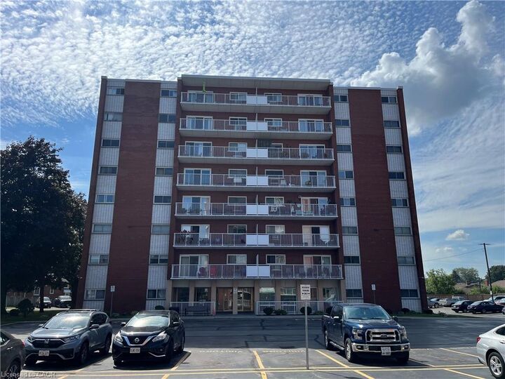 Property Photo:  10 Woodman Drive S 308  ON L8K 4E1 