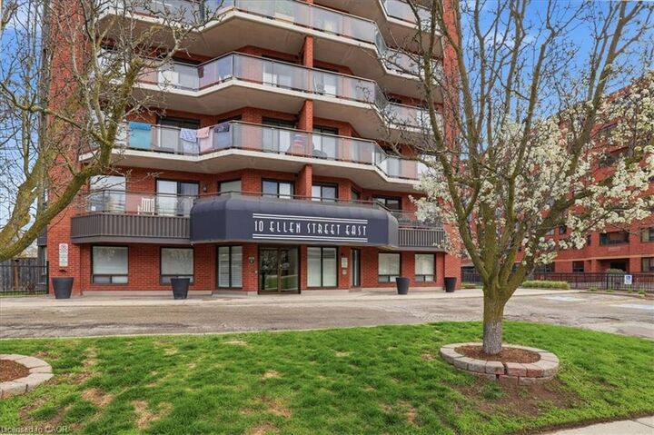 Property Photo:  10 Ellen Street E 808  ON N2H 6R8 