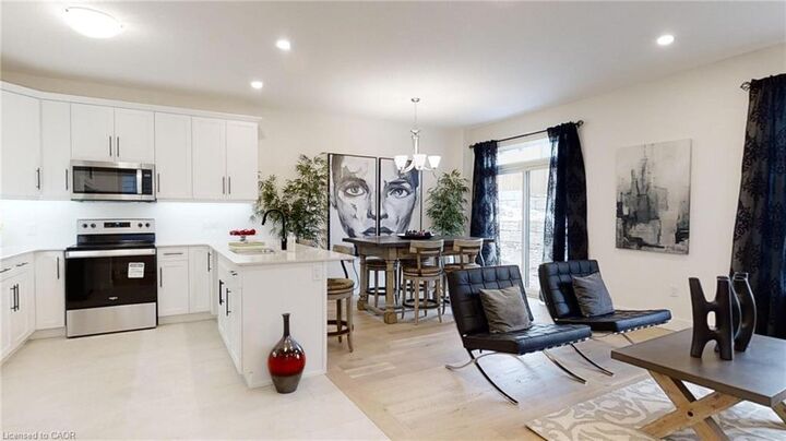 Property Photo:  9 Christopher Court  ON N5X 3X4 