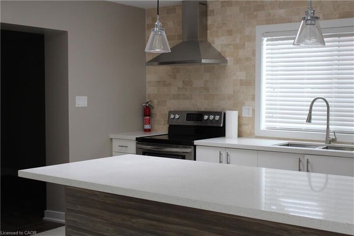 Property Photo: 518 Aberdeen Avenue ON L8P 2S2