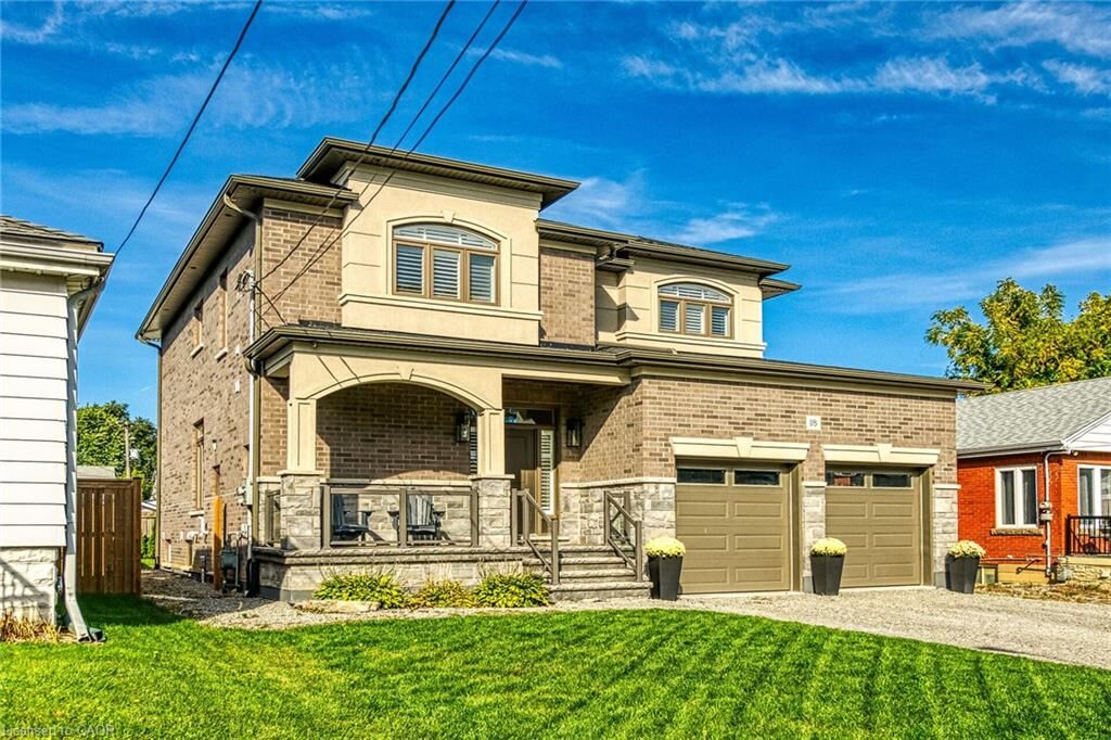 Property Photo:  18 David Avenue  ON L9A 3V1 