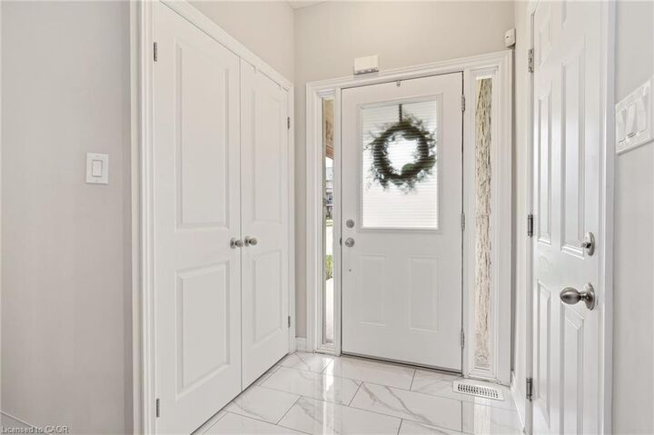 Property Photo:  131 Sonoma Lane  ON L8E 0J9 