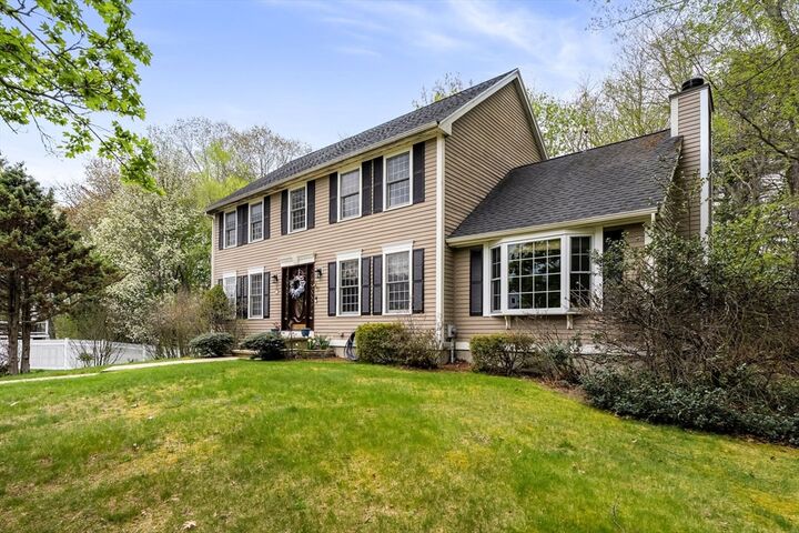 Property Photo:  18 W Parish Ridge Rd  MA 01832 