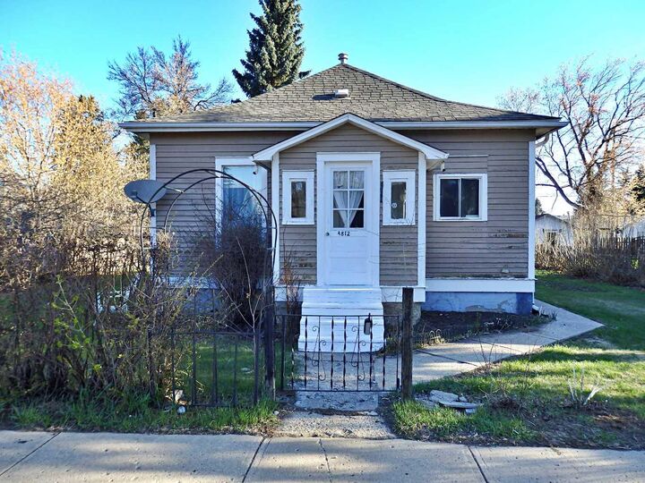 4812 51 Avenue — photo 1
