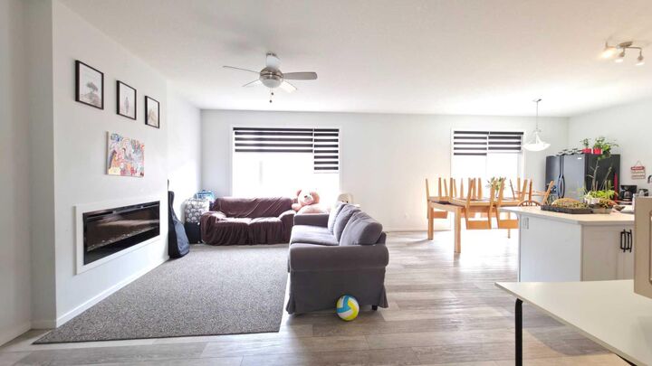 Property Photo:  113 Cityspring Manor NE  AB T3N 1Z8 
