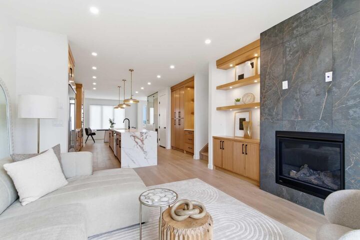 Property Photo:  2119 Mackay Road NW  AB T3B 1C9 