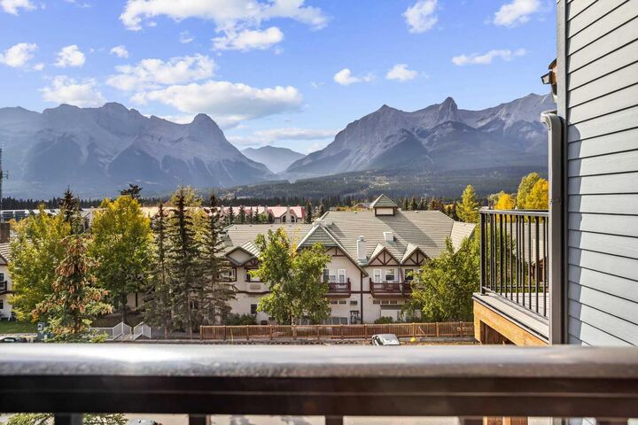 Property Photo: 1818 Mountain Avenue 313C AB T1W 3M3