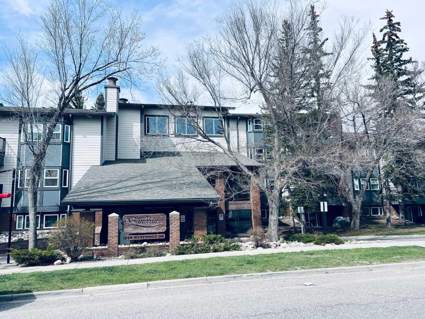 Property Photo:  550 Westwood Drive SW 114  AB T3E 3V6 
