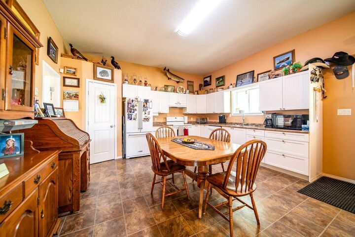 Property Photo:  4608 51 Avenue  AB T0B 0Z0 