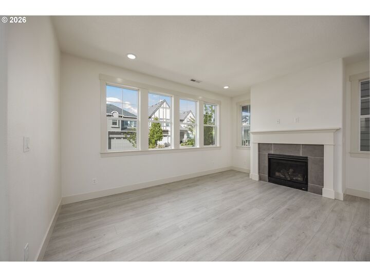 Property Photo:  15158 NW Evelyn St  OR 97229 