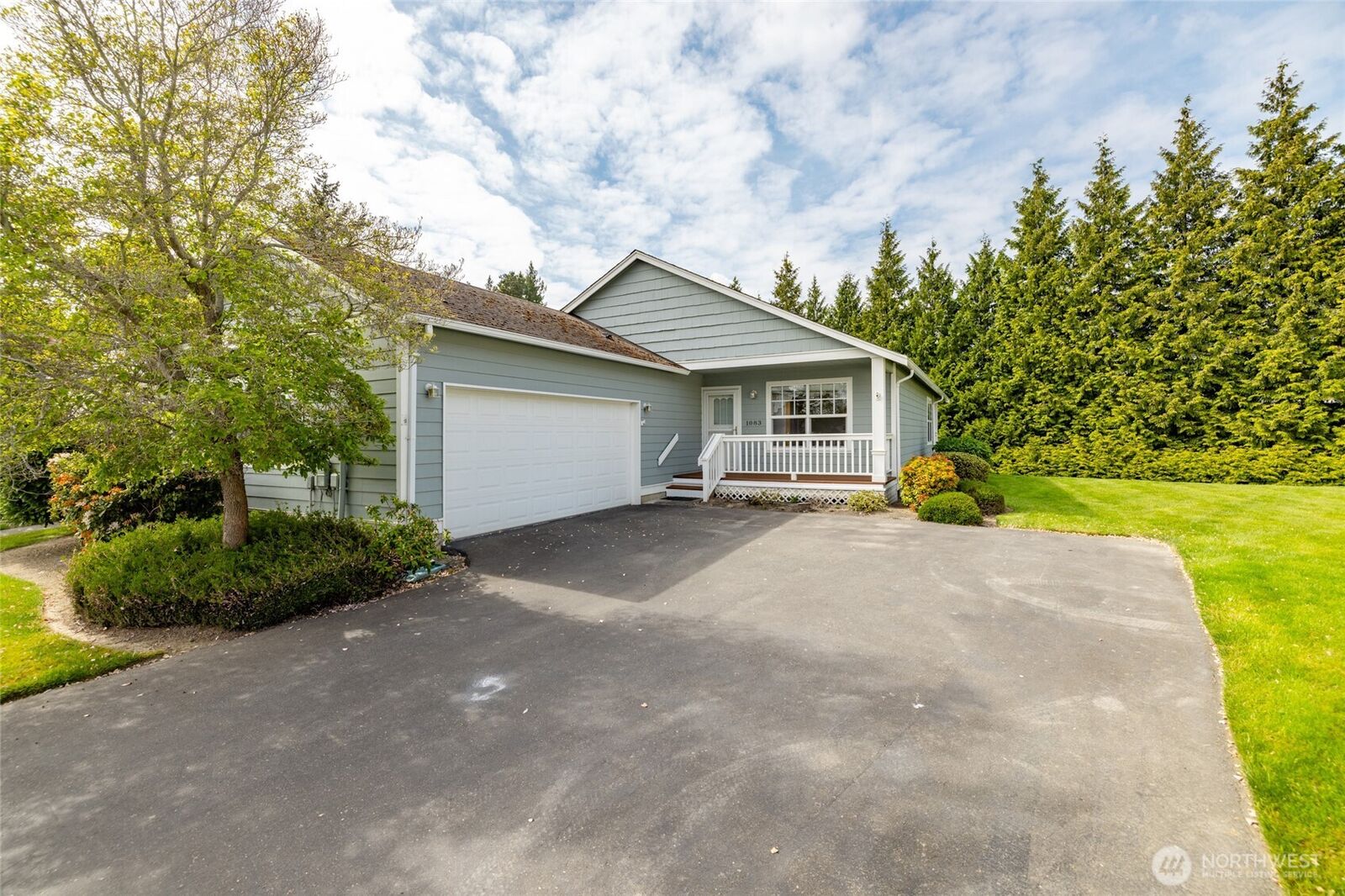 Property Photo:  1083  Fidalgo Drive  WA 98233 