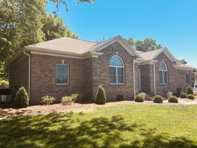 Property Photo:  370 Lakeland Drive  KY 42104 