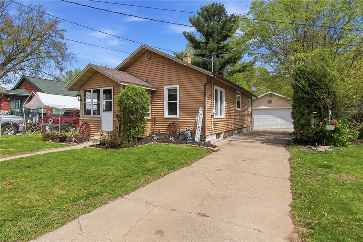 Property Photo:  609 Morningside Drive  WI 54703 