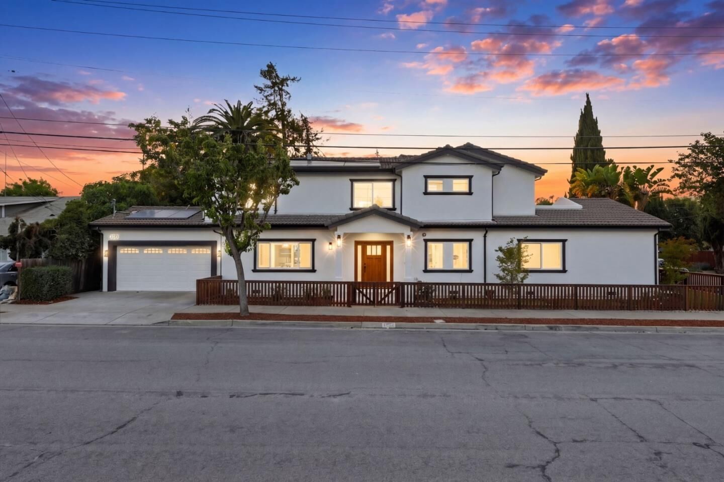 Property Photo:  401 Carroll Street  CA 94086 
