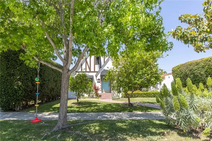 Property Photo:  3639 Falcon Avenue  CA 90807 
