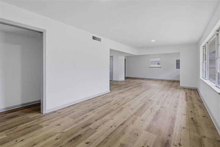 Property Photo:  2126 18th Street  LA 70601 