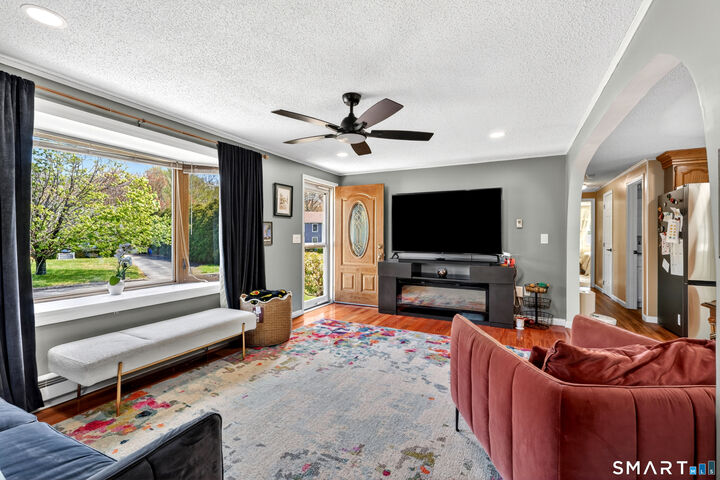 Property Photo:  24 Kingfisher Way  CT 06385 