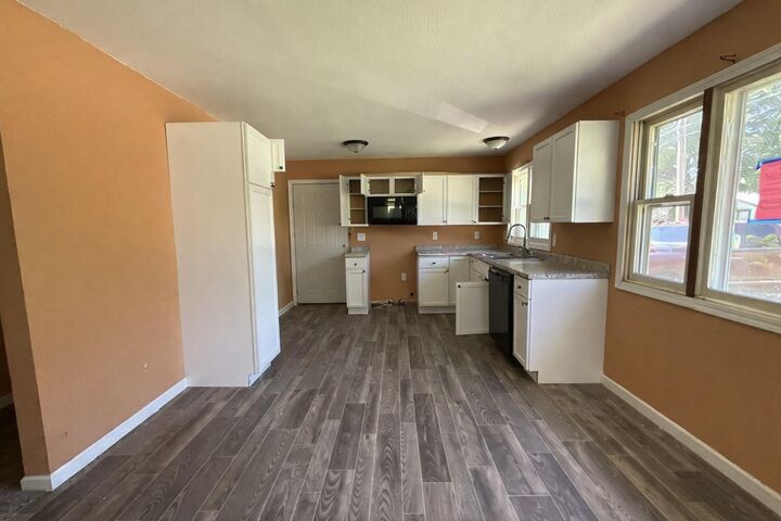 Property Photo:  109 College Street  MO 63965 