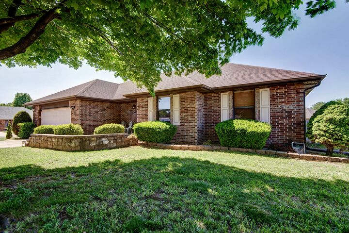 Property Photo: 3587 W Shawnee Place MO 65810